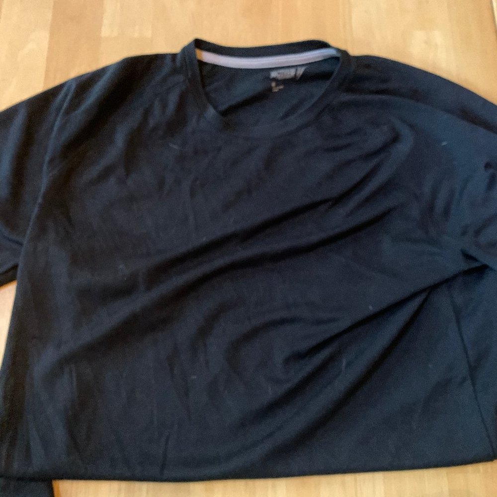 Med Men's Black Old Navy ActiveWear Shirt